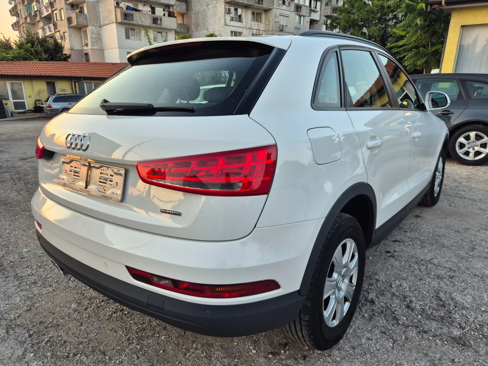 Audi Q3 2.0TDI* QUATTRO* NAVI* ПОДГРЕВ* LED, снимка 4 - Автомобили и джипове - 55694975