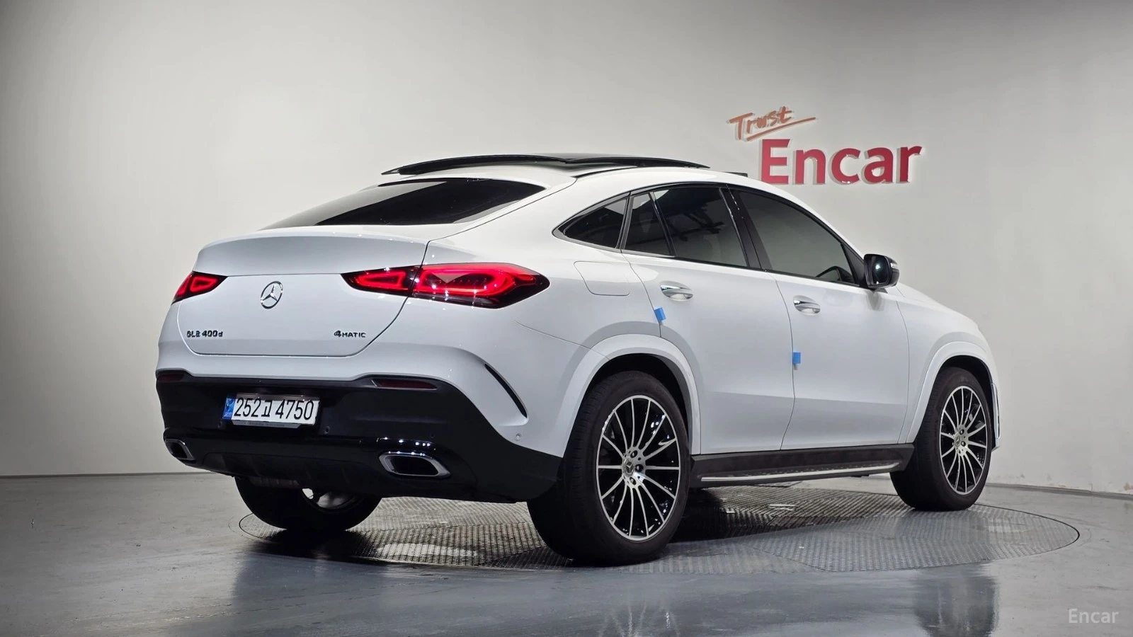 Mercedes-Benz GLE 400 AMG Line| AIR| DISTRO| ОБДУХ| 360| HUD| 3 AC| , снимка 4 - Автомобили и джипове - 56135691