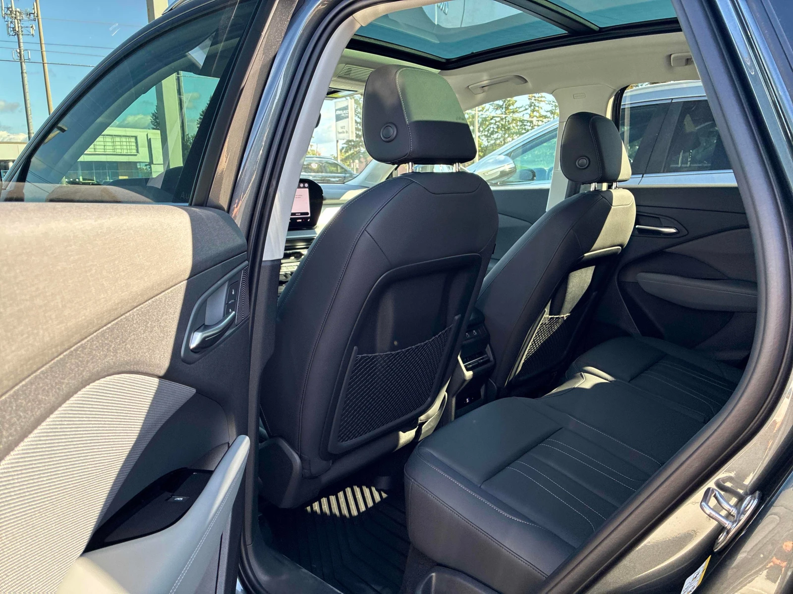 Audi Q3 * Progressiv * CARFAX * ОПЦИЯ ЗА ФИНАНСИРАНЕ, снимка 12 - Автомобили и джипове - 56156422