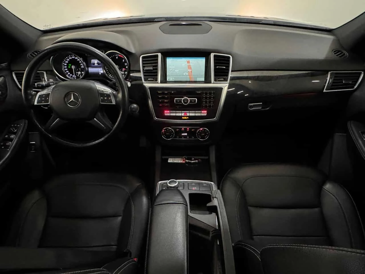 Mercedes-Benz ML 350 BlueTEC | CARFAX | БЕЗ ИНЦИДЕНТИ , снимка 8 - Автомобили и джипове - 56185841