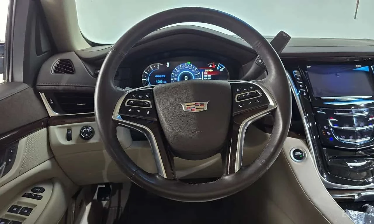Cadillac Escalade * 6.2 * ФИНАНСИРАНЕ, снимка 12 - Автомобили и джипове - 56341614