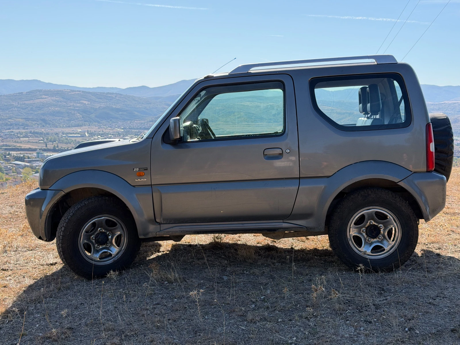 Suzuki Jimny 25th Anniversary Edition, снимка 3 - Автомобили и джипове - 56571591