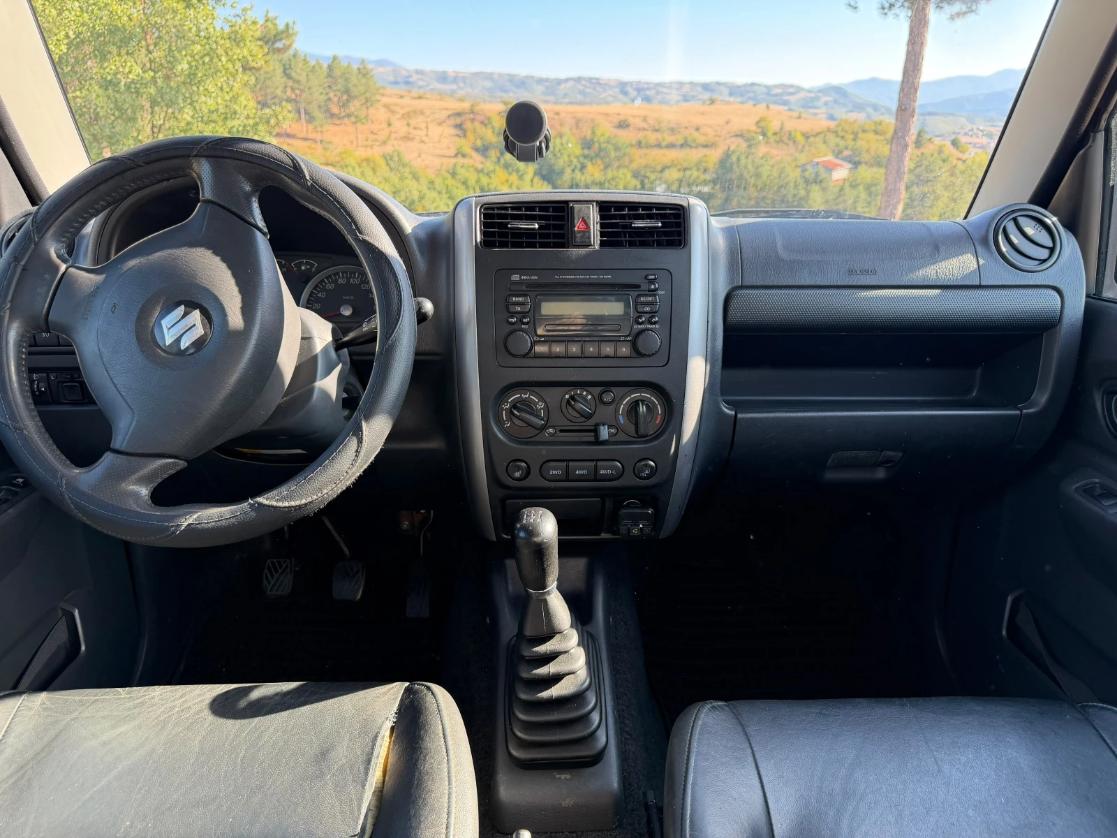 Suzuki Jimny 25th Anniversary Edition, снимка 9 - Автомобили и джипове - 56571591