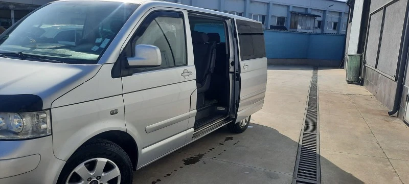 VW Multivan, снимка 9 - Бусове и автобуси - 46772813