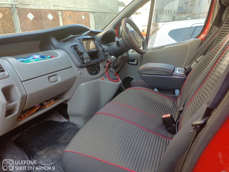 Renault Trafic 2.0, снимка 6 - Бусове и автобуси - 47826319