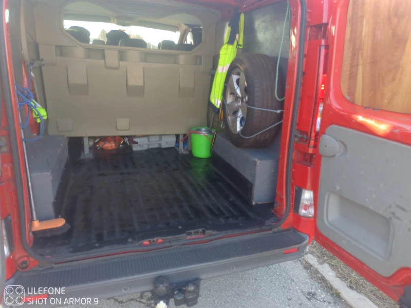 Renault Trafic 2.0, снимка 4 - Бусове и автобуси - 47826319