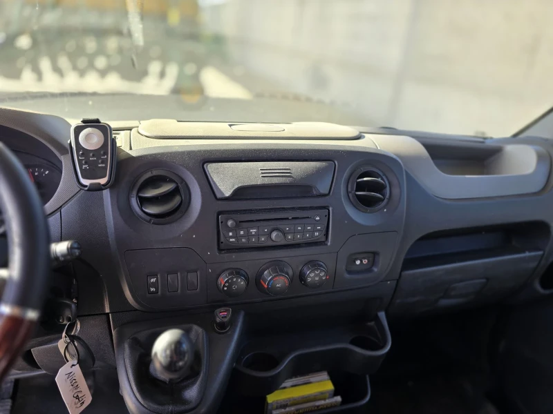 Nissan NV400 Хладилен , снимка 10 - Бусове и автобуси - 52258203