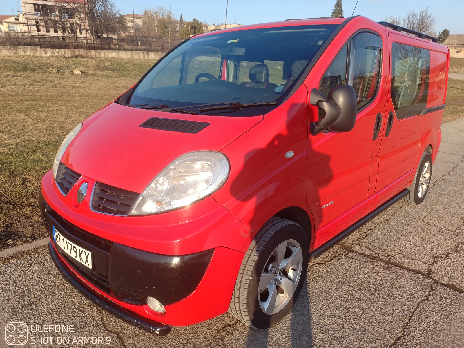 Renault Trafic 2.0 - изображение 5