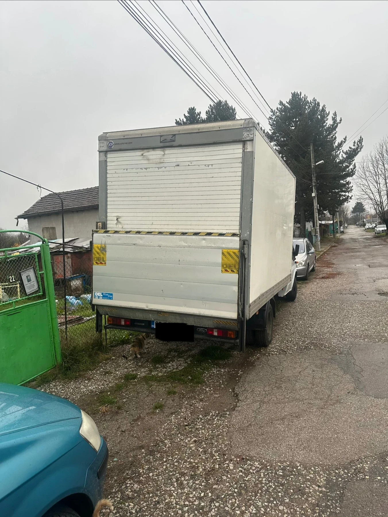 Ford Transit Luton, снимка 2 - Бусове и автобуси - 54295109