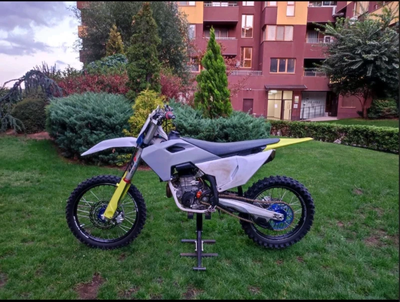 Husqvarna FC