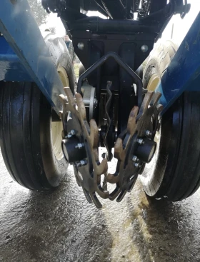 Сеялка Kinze 3000 | Auto.bg — изображение 6