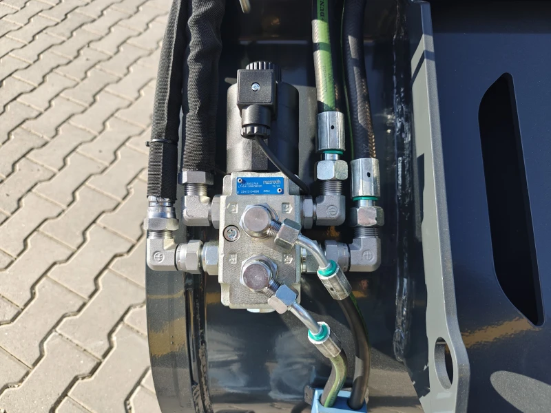 Допълнително оборудване Друг вид Миксер кофа CNF BMX250, снимка 9 - Индустриална техника - 51125900