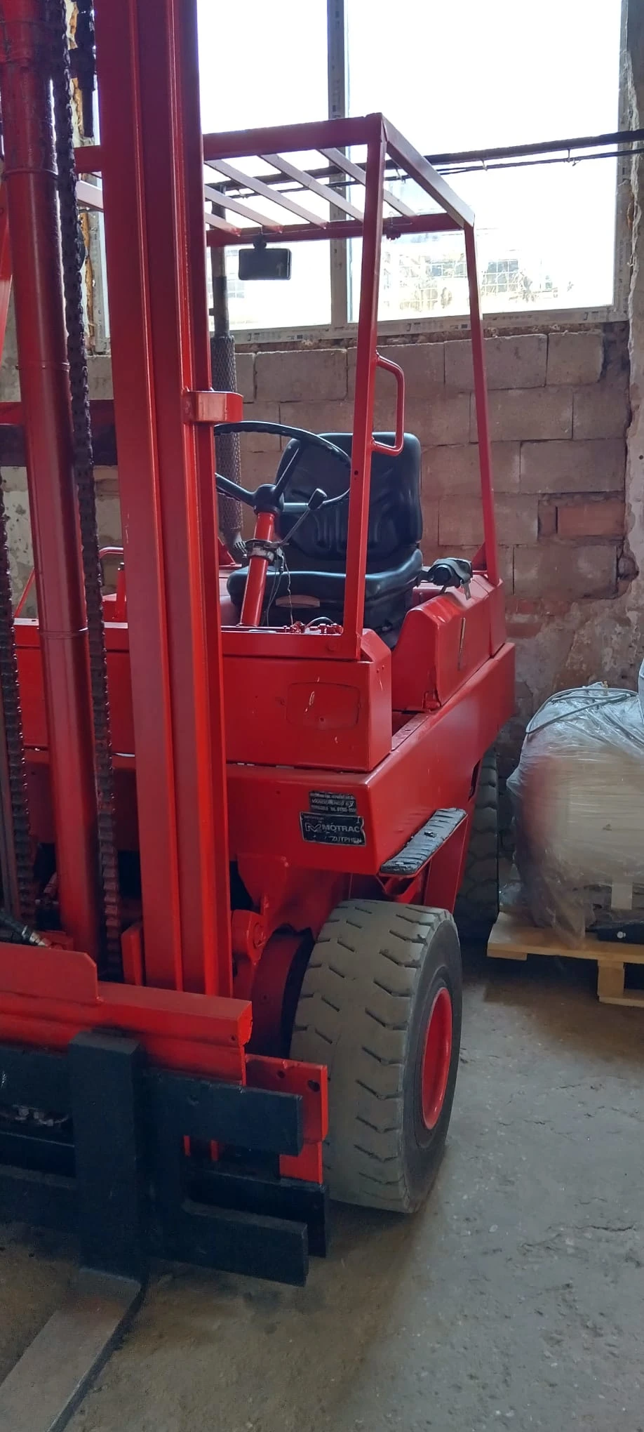 Мотокар Linde LIZING!!!, снимка 2 - Индустриална техника - 54867564