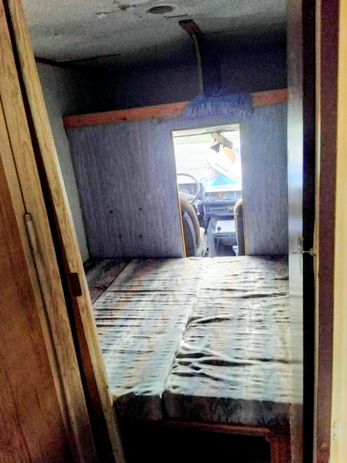 Кемпер Mercedes-Benz 308, снимка 12 - Каравани и кемпери - 53448090