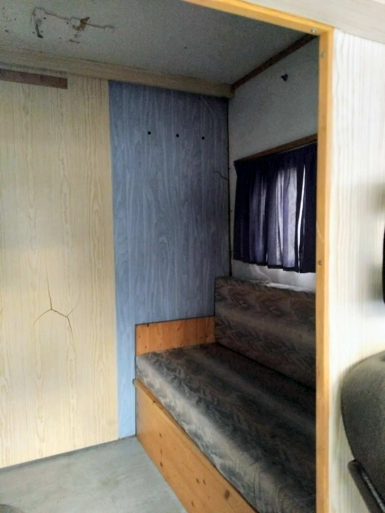 Кемпер Mercedes-Benz 308, снимка 4 - Каравани и кемпери - 53448090