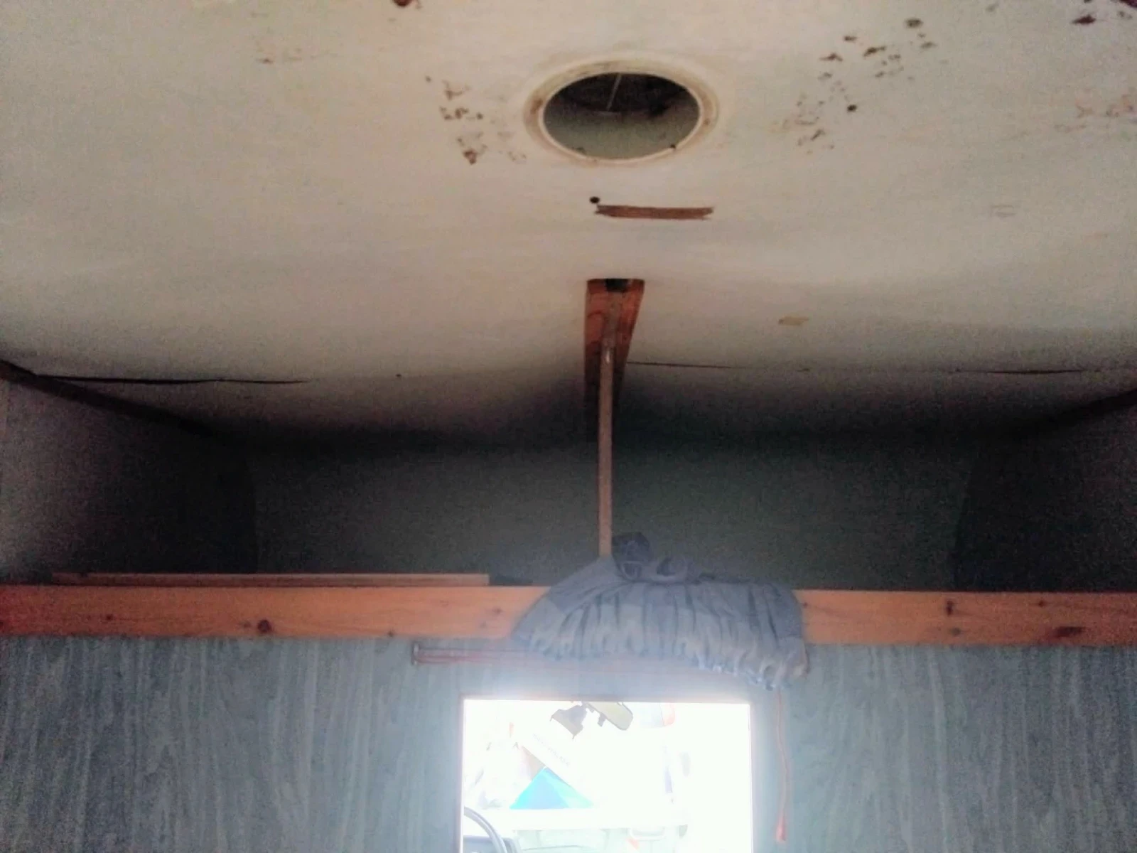 Кемпер Mercedes-Benz 308, снимка 16 - Каравани и кемпери - 53448090