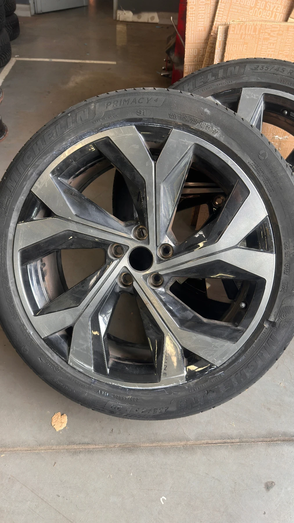 ���� � ������ 235/45R20 �� Renault Austral | Mobile.bg � ����������� 3