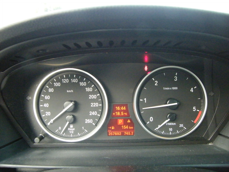 BMW 525 3.0D Xdrive M PAKET, снимка 9 - Автомобили и джипове - 45020779