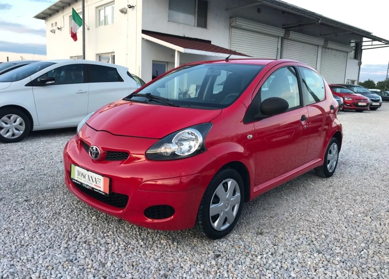 Toyota Aygo 1.0i- Euro 4 Лизинг , снимка 2 - Автомобили и джипове - 45370485