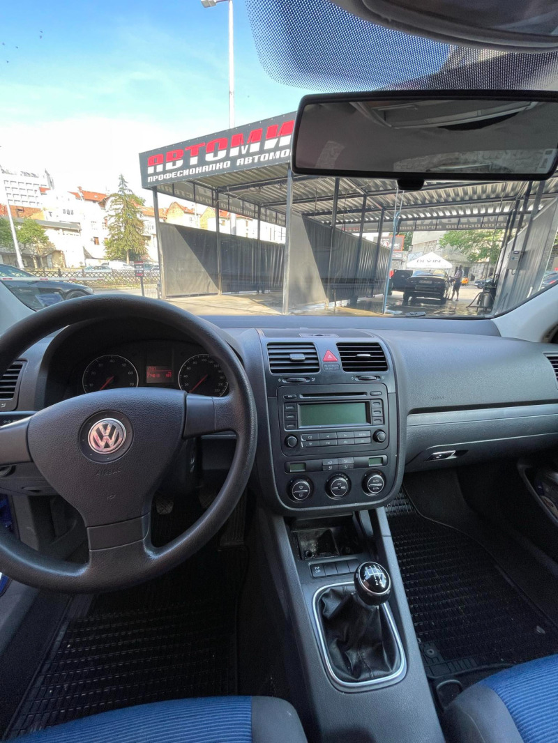 VW Golf, снимка 7 - Автомобили и джипове - 46198116