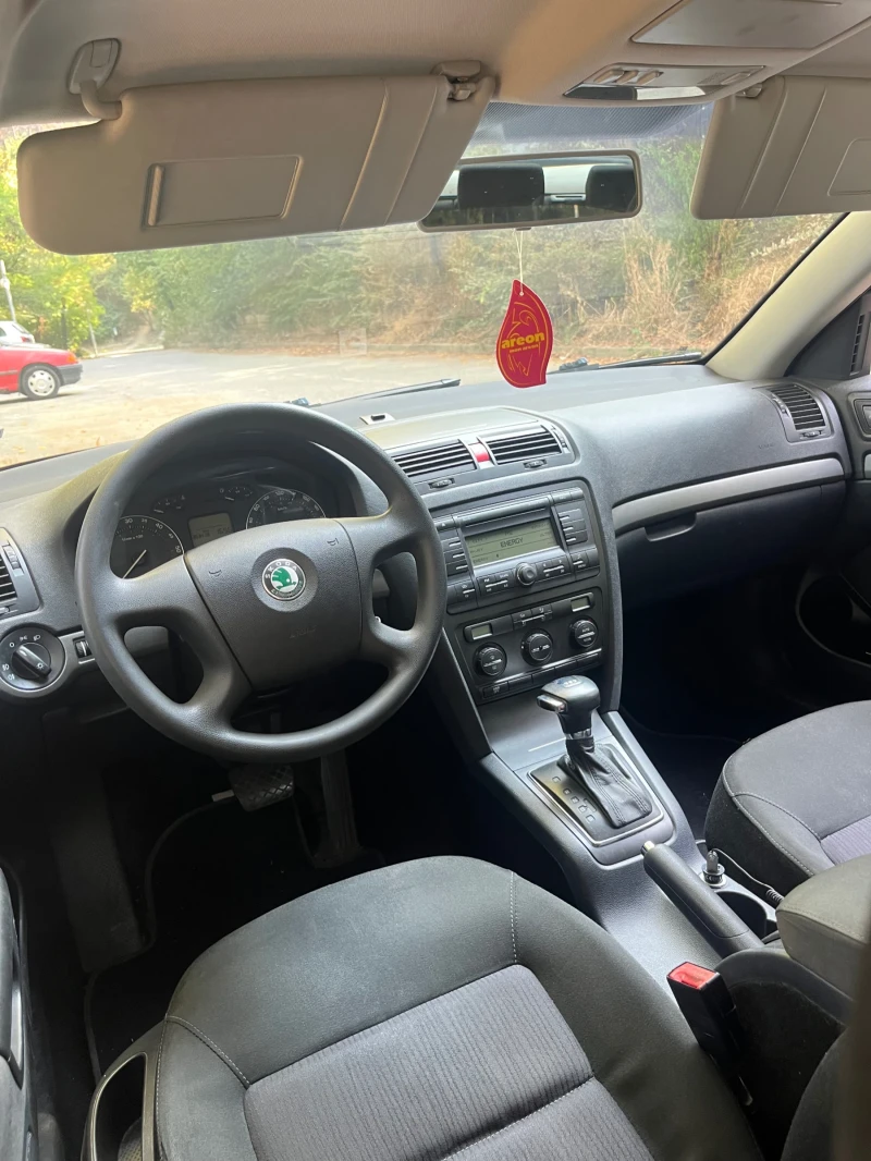 Skoda Octavia 1.9TDI 105, снимка 8 - Автомобили и джипове - 51698713