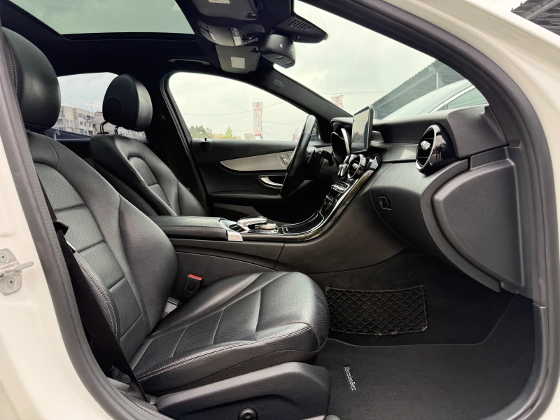 Mercedes-Benz C 300 4MATIC SPORT, снимка 10 - Автомобили и джипове - 51919738