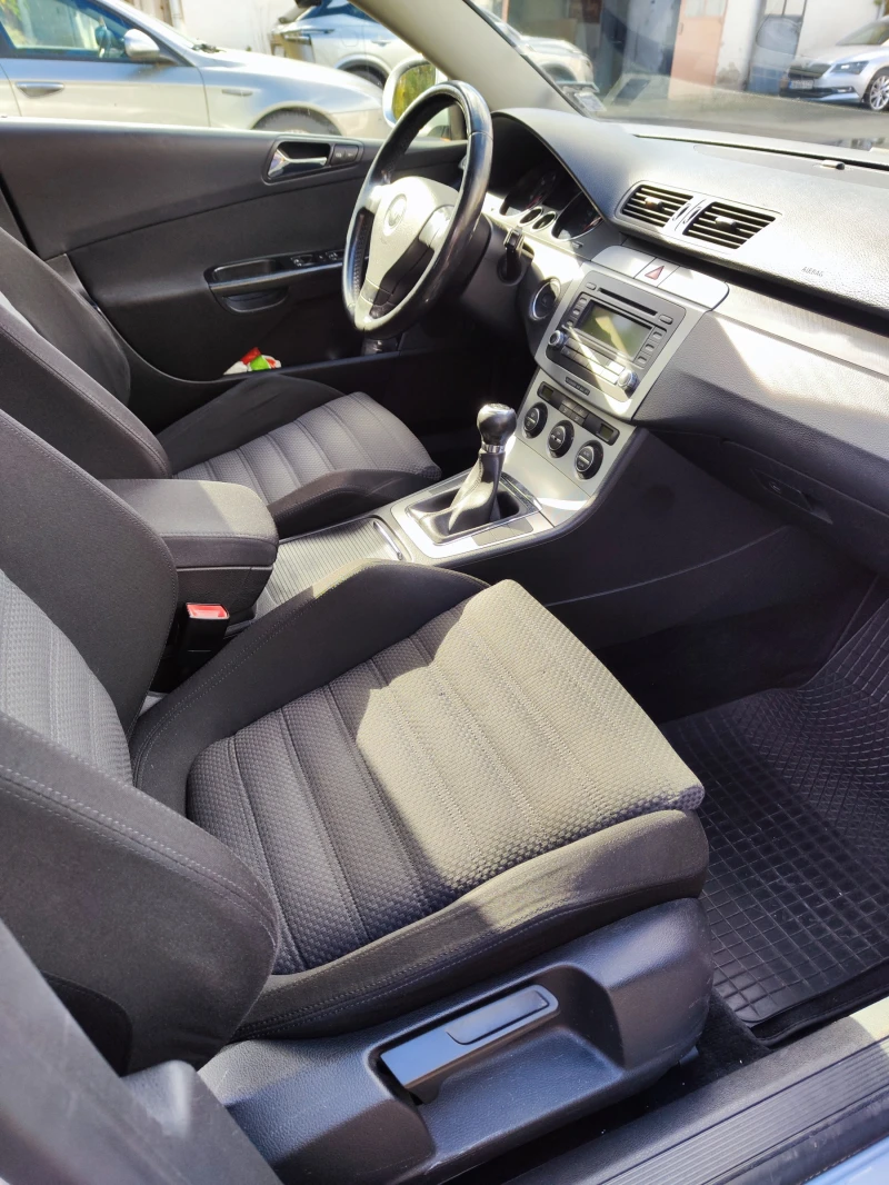 VW Passat, снимка 7 - Автомобили и джипове - 52210779