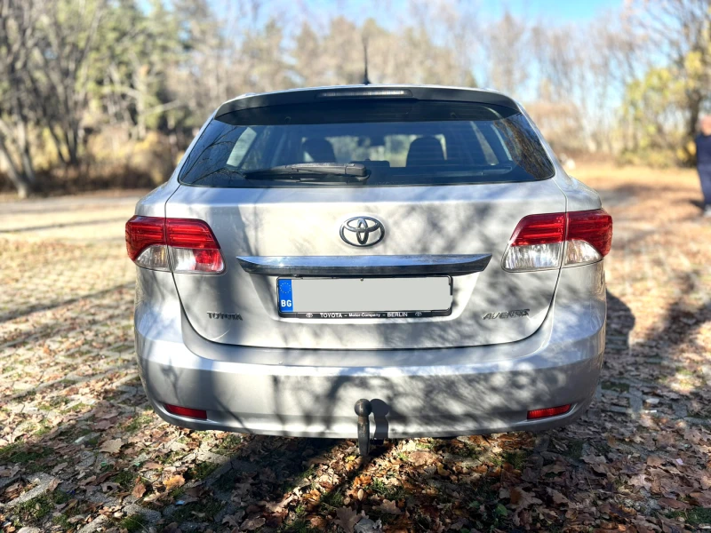 Toyota Avensis 2.0 D4D Facelift, снимка 3 - Автомобили и джипове - 52440111