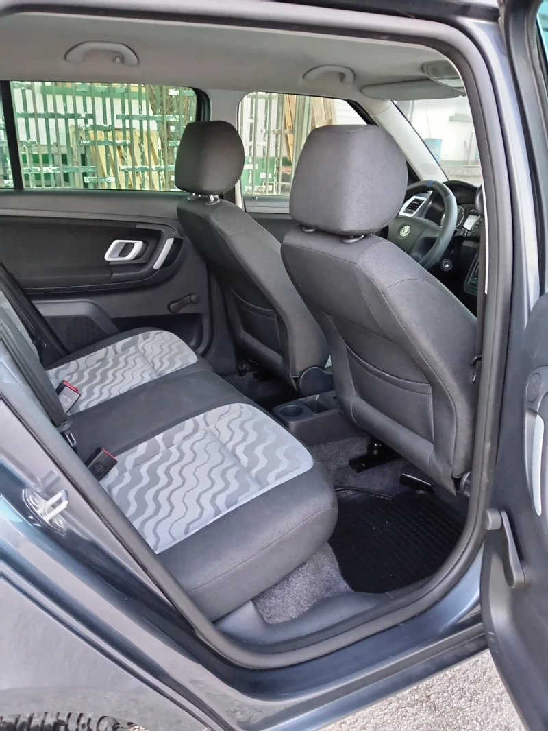 Skoda Fabia 1.4 тди 80 коня Топ състояние , снимка 9 - Автомобили и джипове - 52620381