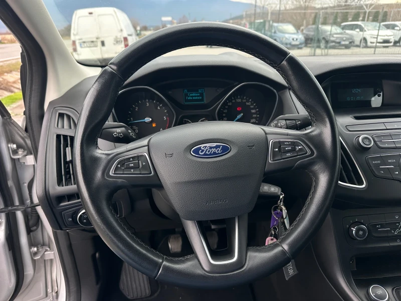 Ford Focus 1.5, снимка 13 - Автомобили и джипове - 52689406