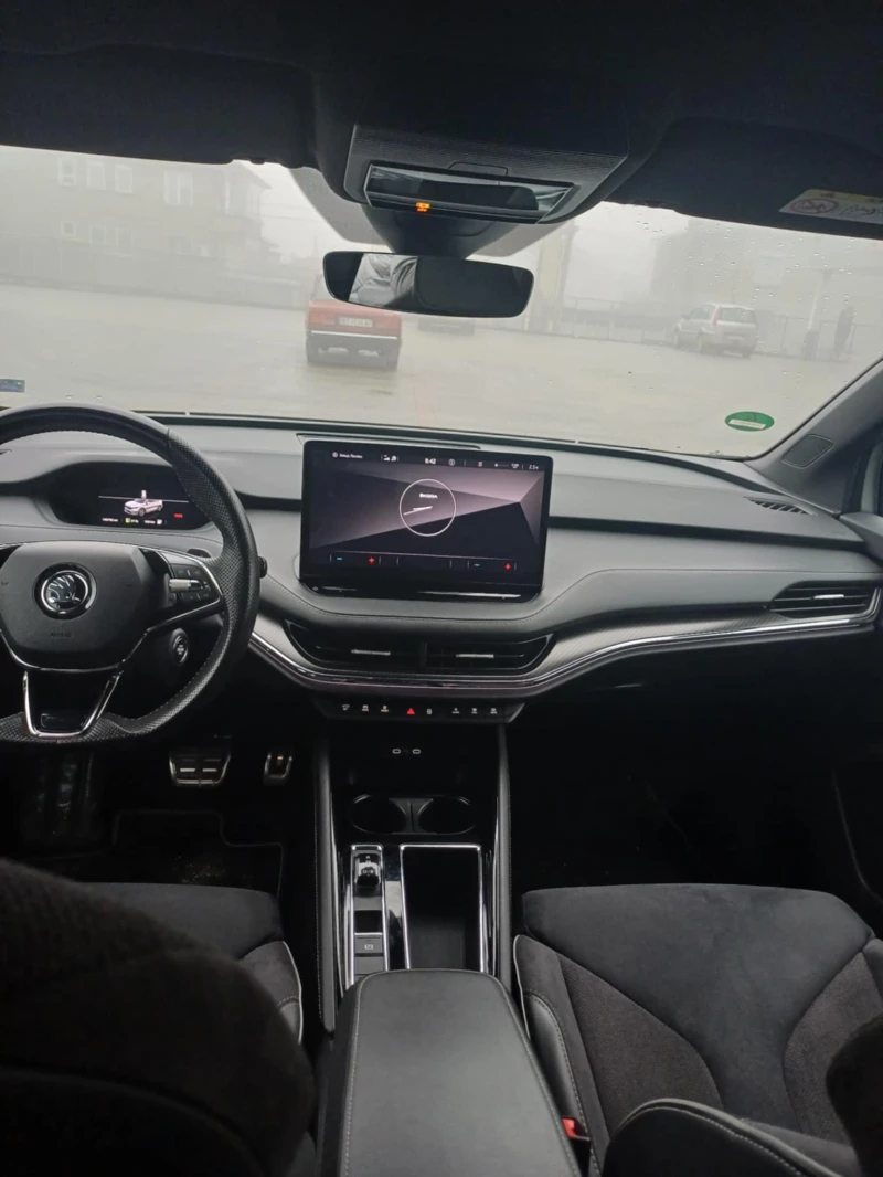 Skoda Enyaq, снимка 5 - Автомобили и джипове - 53480807