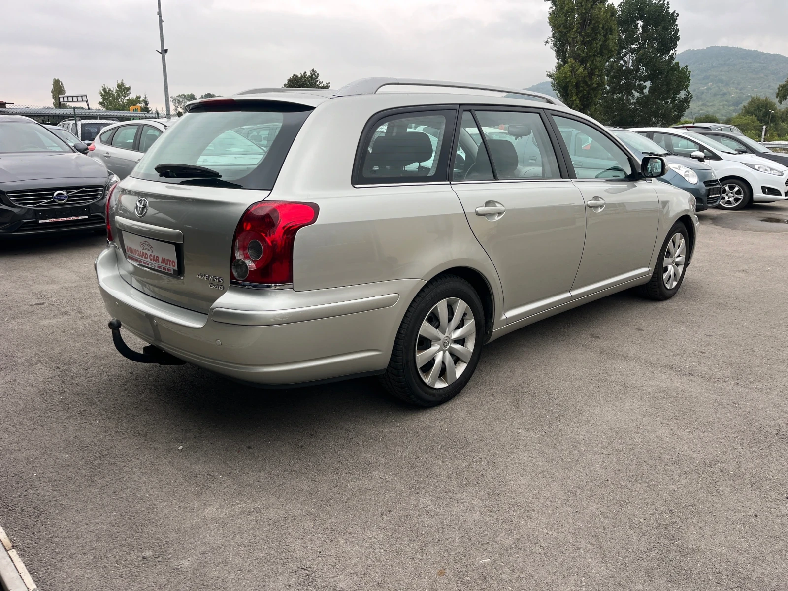 Toyota Avensis 2.0D4D 126ск.6 скорости - изображение 4