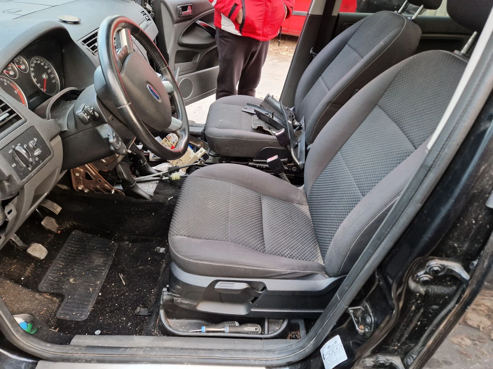 Ford C-max 2.0Tdci 136к.с. | Mobile.bg — изображение 11