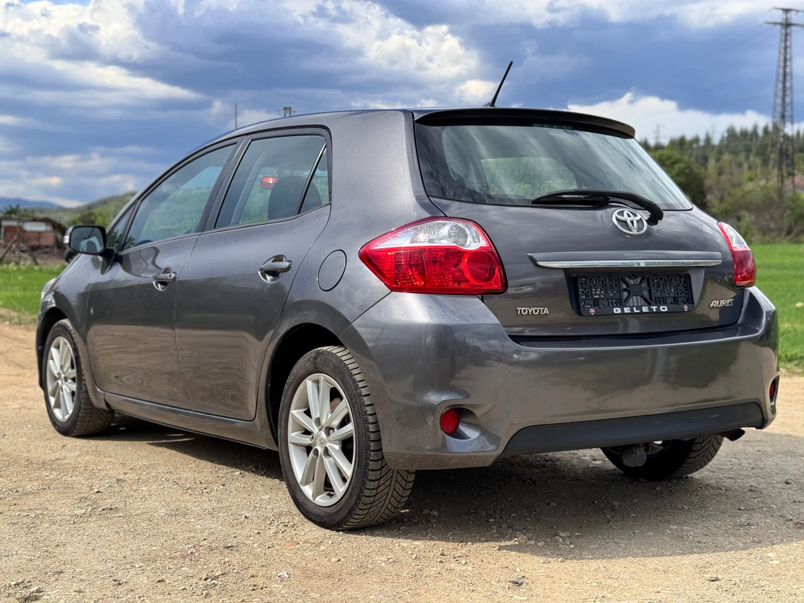 Toyota Auris 1.6i sol facelift - изображение 4