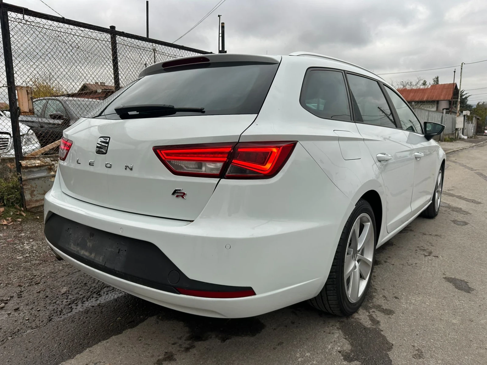 Seat Leon FR 2, 000 TDI EURO6b | Mobile.bg   6