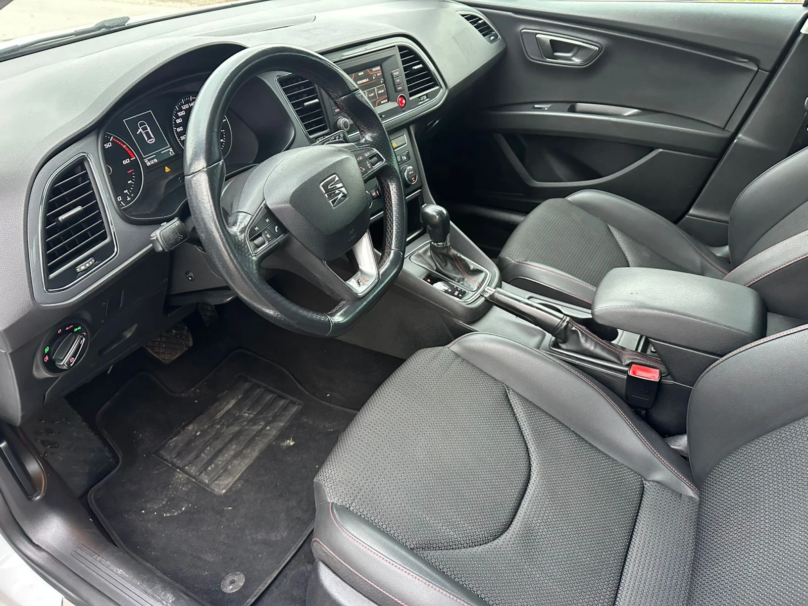 Seat Leon FR 2, 000 TDI EURO6b | Mobile.bg   7