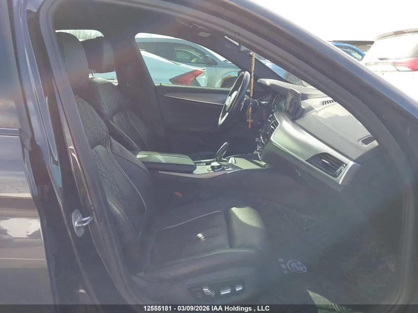 BMW 540 B58* M-Pack* H&K* Обдухване* Масаж* 360* FULL, снимка 10 - Автомобили и джипове - 53985108