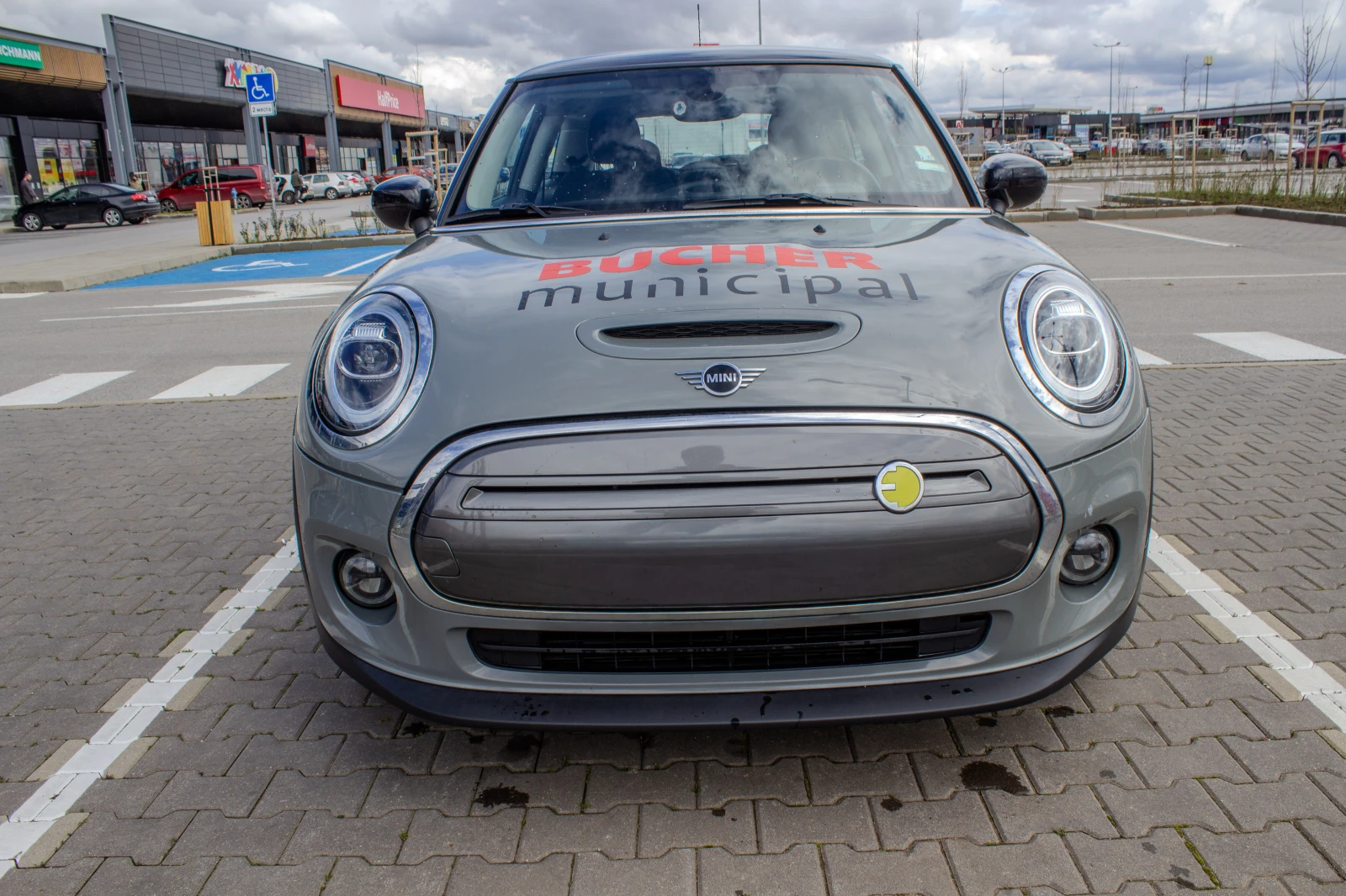 Mini Cooper s SE, снимка 2 - Автомобили и джипове - 54108050