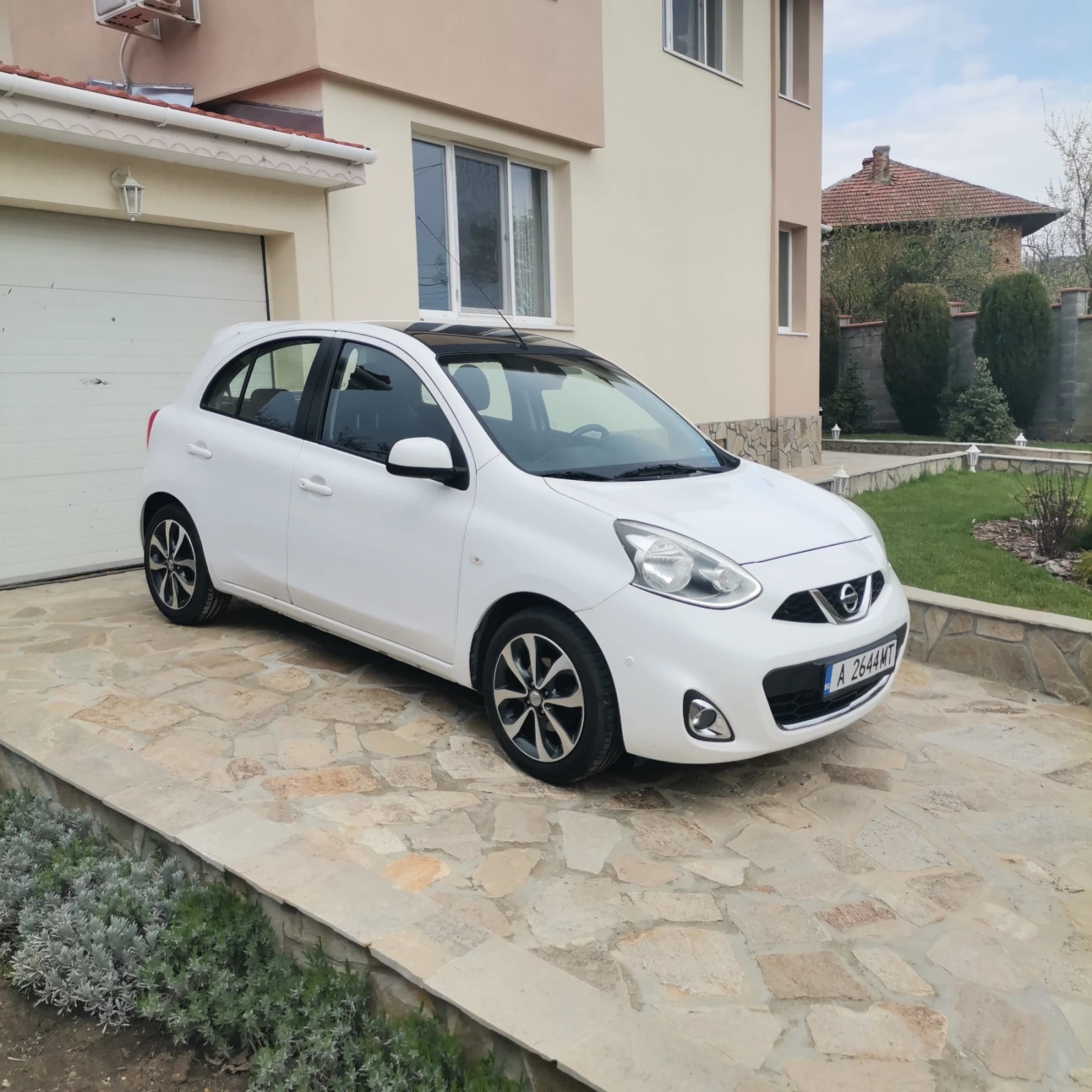 Nissan Micra K 13, снимка 2 - Автомобили и джипове - 54175453