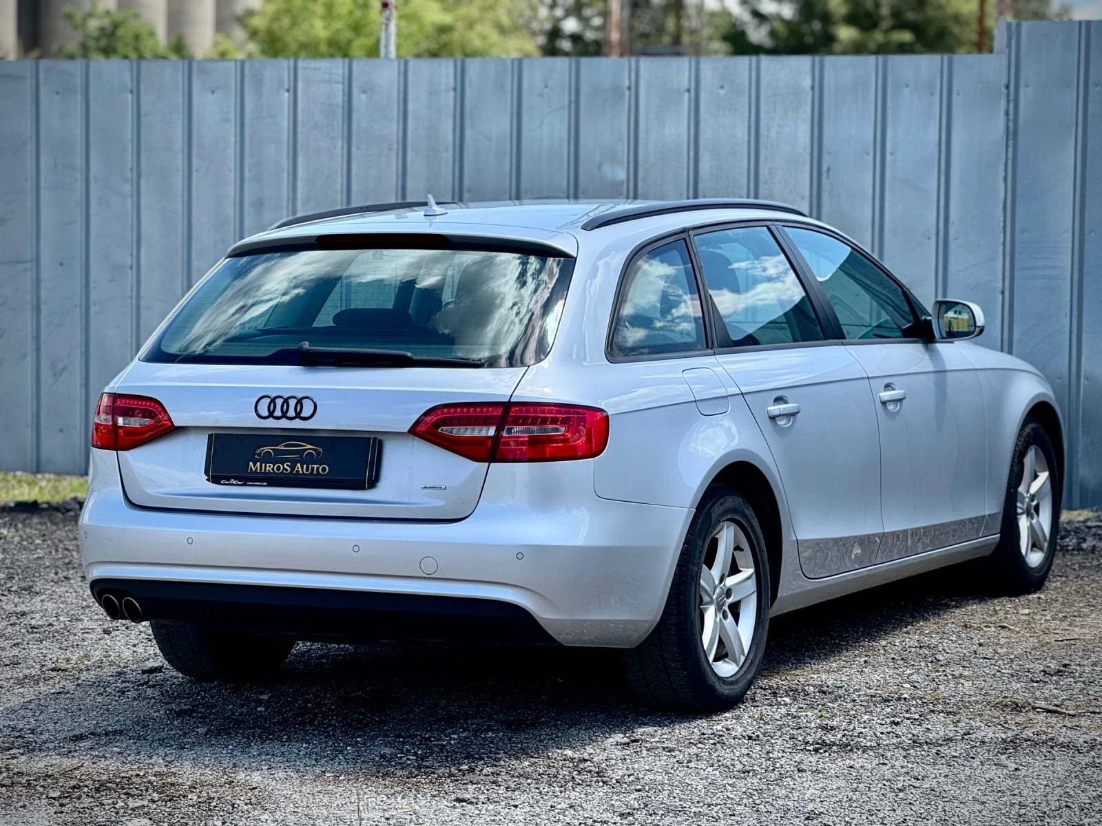 Audi A4 2.0tdi 177hp Quattro S-Tronic, снимка 4 - Автомобили и джипове - 54222278