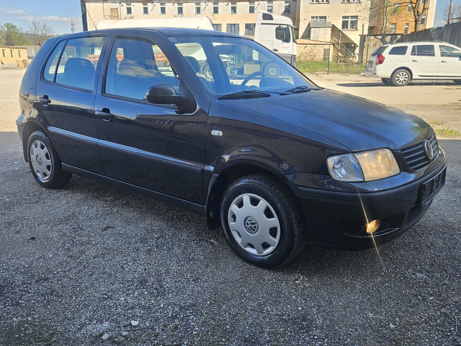 VW Polo 1.4i* Климатроник , снимка 3 - Автомобили и джипове - 54294754