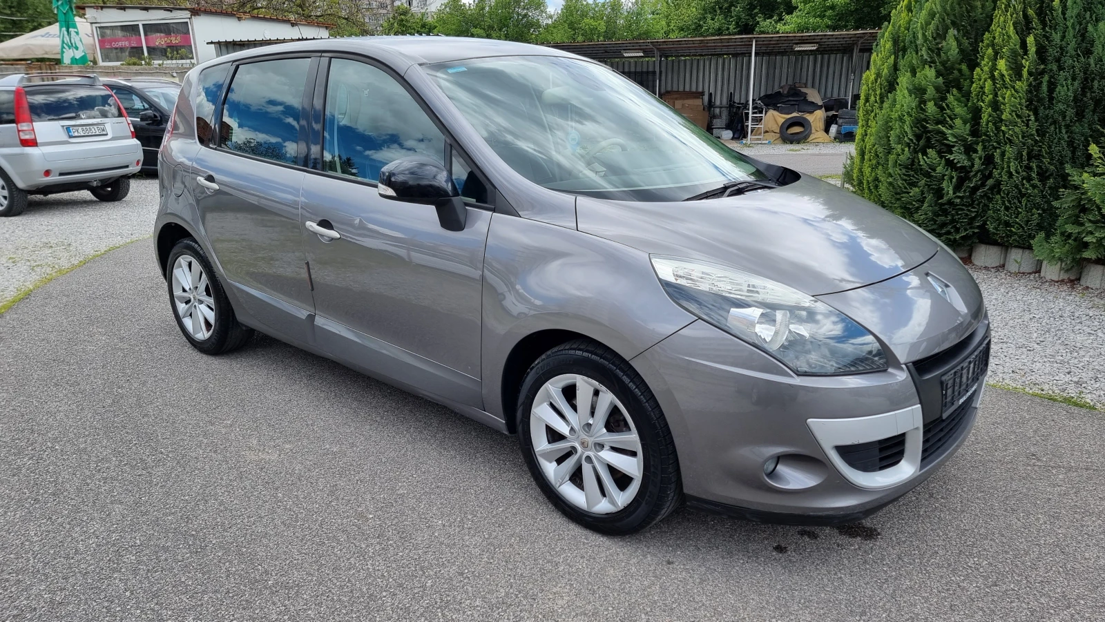 Renault Scenic 1.5DCI X-MOD, снимка 3 - Автомобили и джипове - 54564379