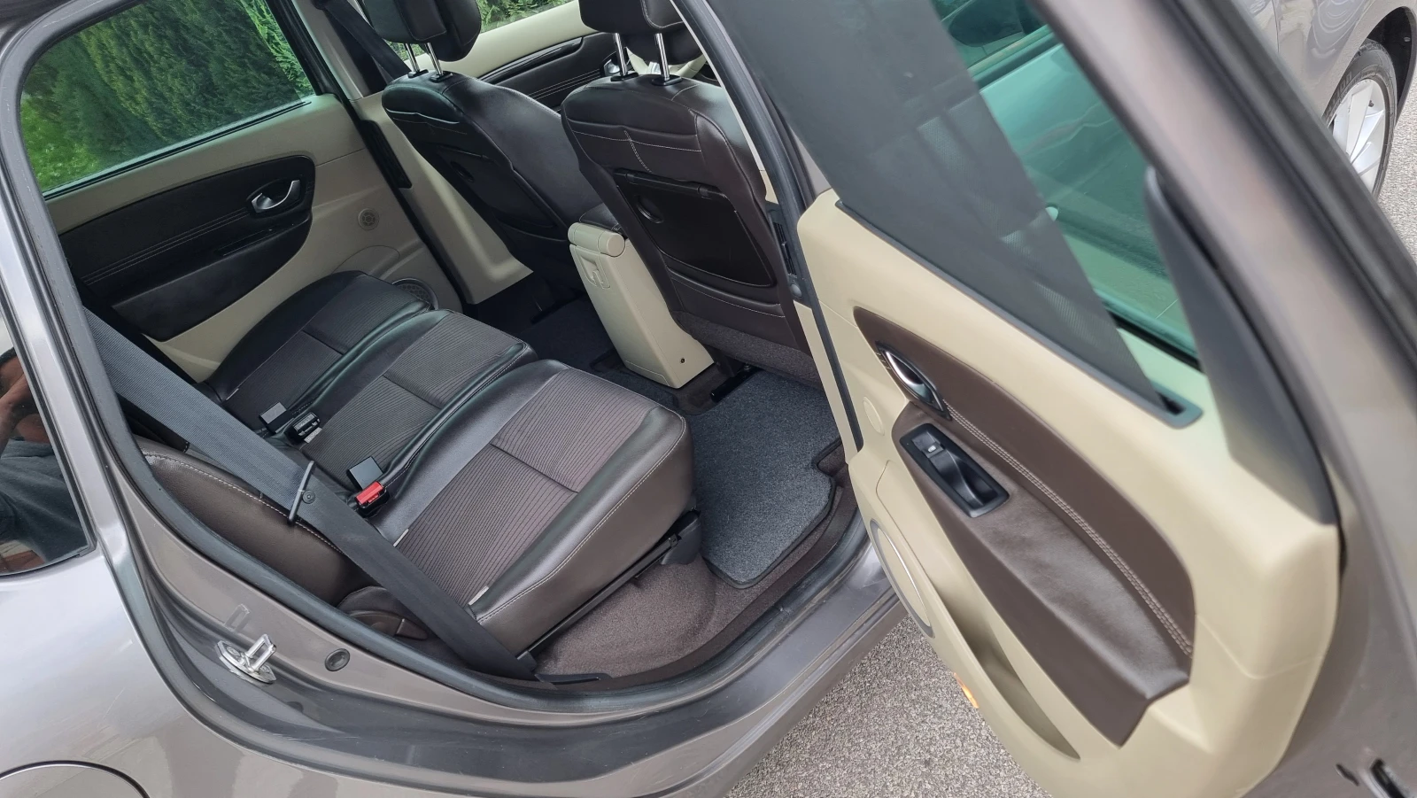 Renault Scenic 1.5DCI X-MOD, снимка 9 - Автомобили и джипове - 54564379