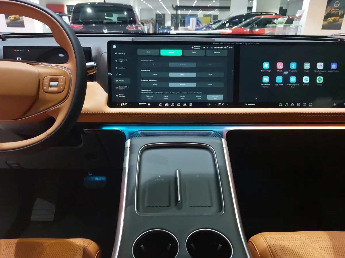 Xpeng G9 Performance, снимка 11 - Автомобили и джипове - 54703206