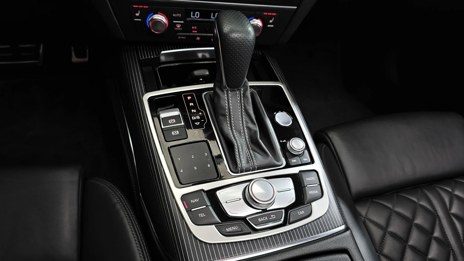 Audi A6 MATRIX* DISTRONIK* HEAD-UP* BOSE* КРАЙНА ЦЕНА, снимка 12 - Автомобили и джипове - 54818825
