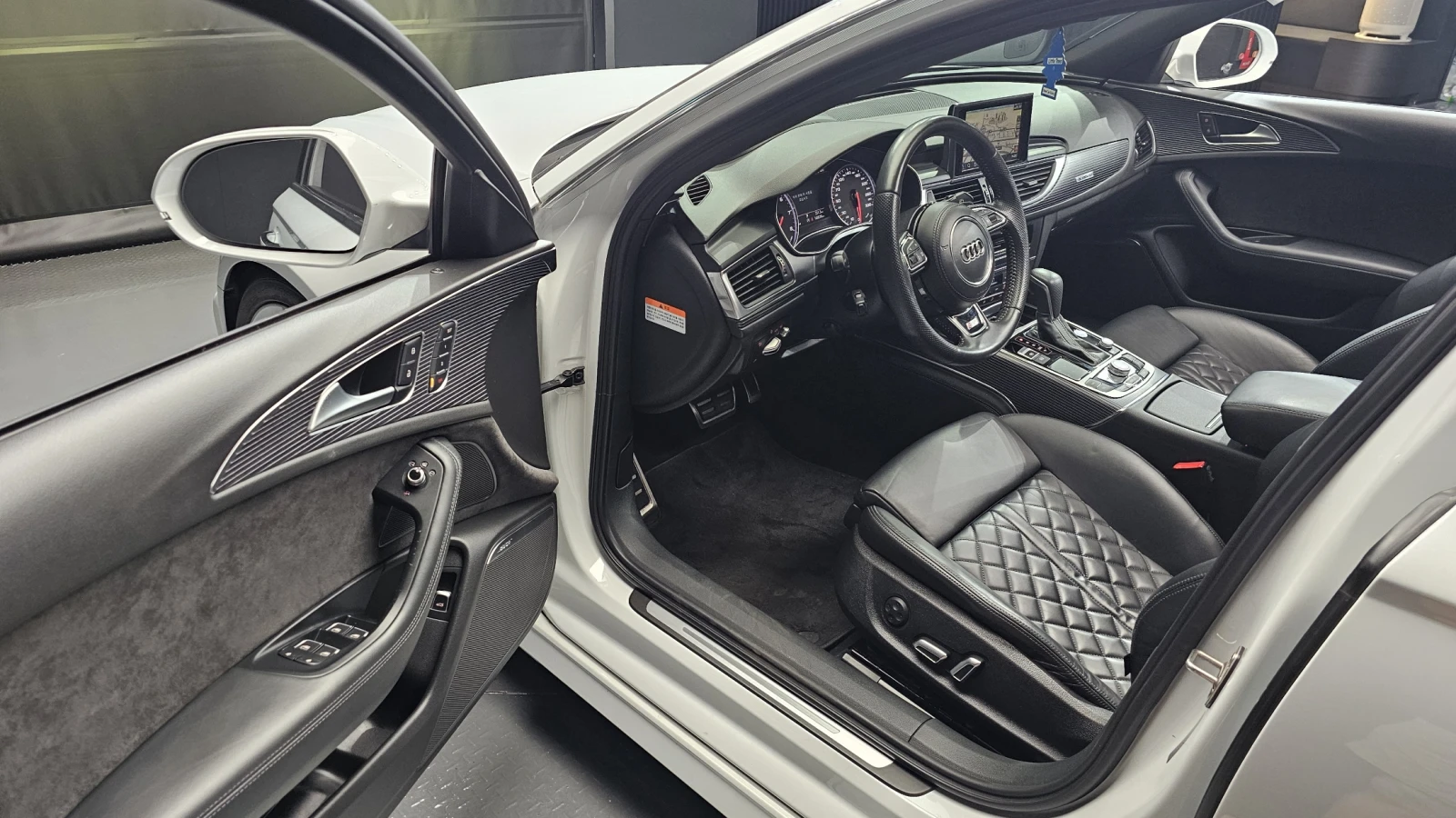 Audi A6 MATRIX* DISTRONIK* HEAD-UP* BOSE* КРАЙНА ЦЕНА, снимка 8 - Автомобили и джипове - 54818825