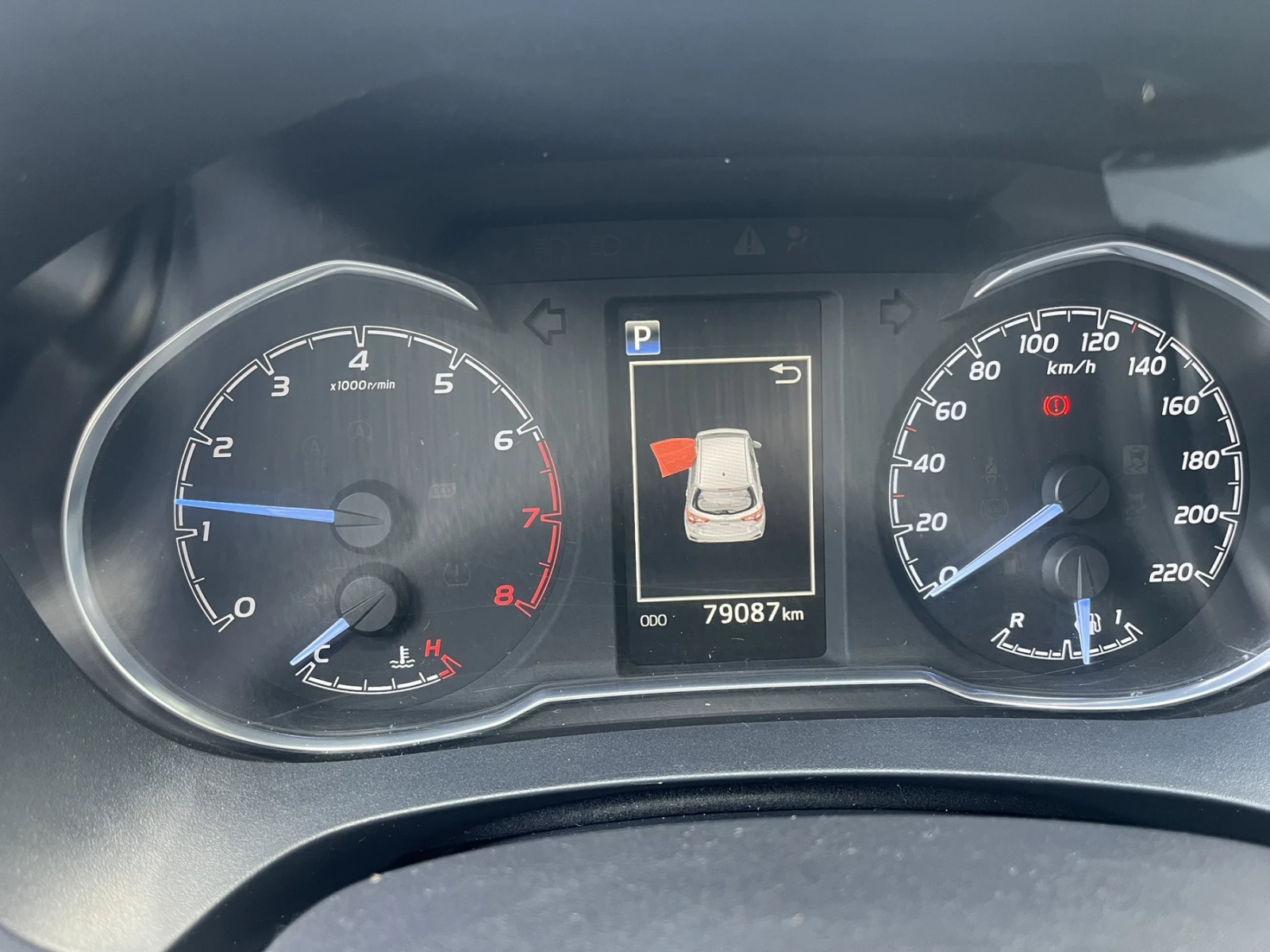 Toyota Yaris 1.5 Luna CVT, снимка 8 - Автомобили и джипове - 54930627