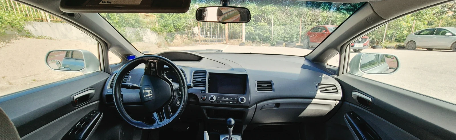Honda Civic 1.8 i-VTEC, 140 к.с, снимка 11 - Автомобили и джипове - 54947069