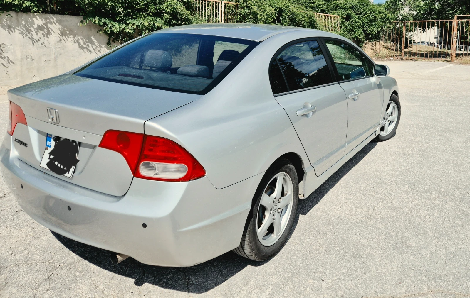 Honda Civic 1.8 i-VTEC, 140 к.с, снимка 6 - Автомобили и джипове - 54947069