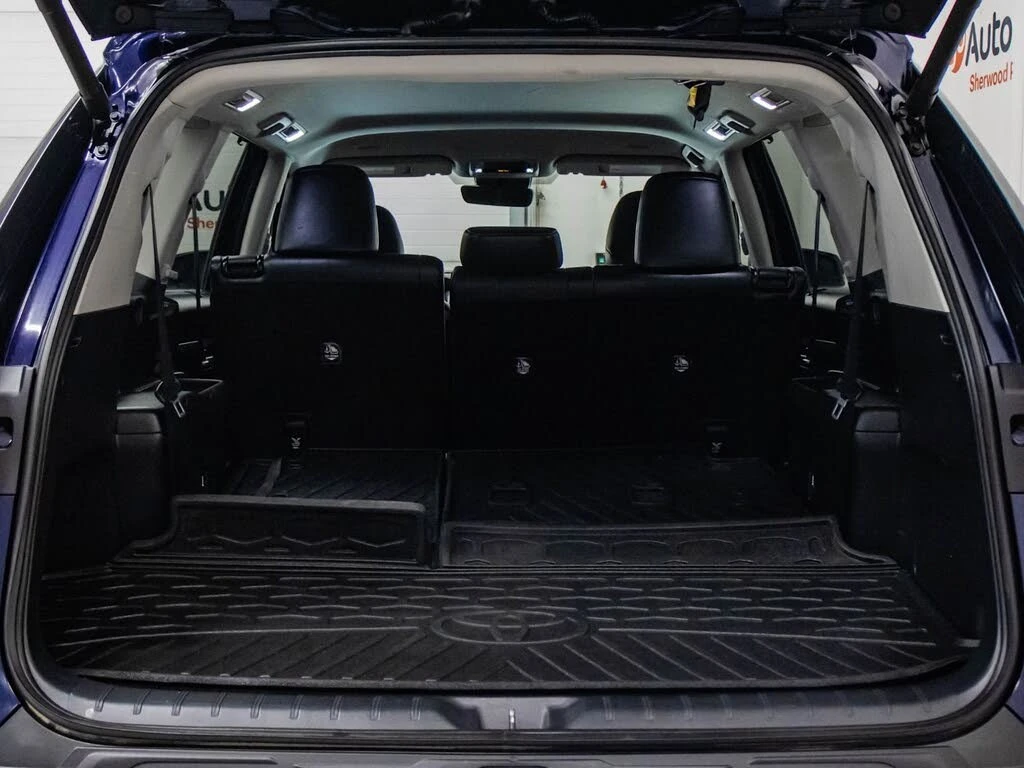 Toyota Grand Highlander XLE* AWD* КОЖА* ПОДГРЕВ* КАМЕРА* , снимка 7 - Автомобили и джипове - 55562161